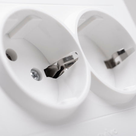 Priză dublă Schuko 16A 230V alb Grano Ovivo pentru montaj încastrat