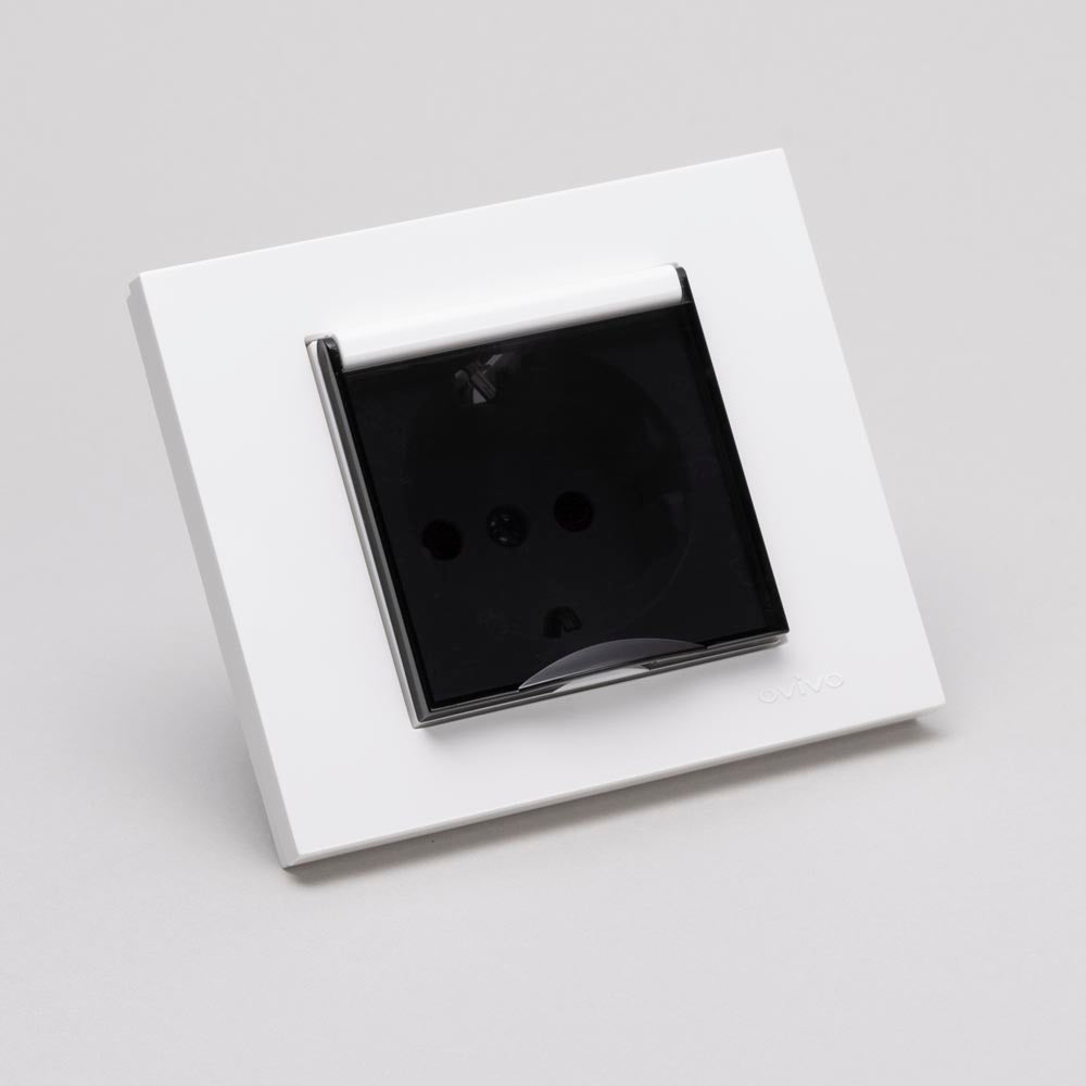 Priză Schuko cu capac 16A 230V pentru montaj încastrat, alb Grano Ovivo
