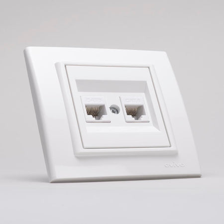 Priză date RJ45 Mina alb, montaj încastrat, 230 V 16 A IP20