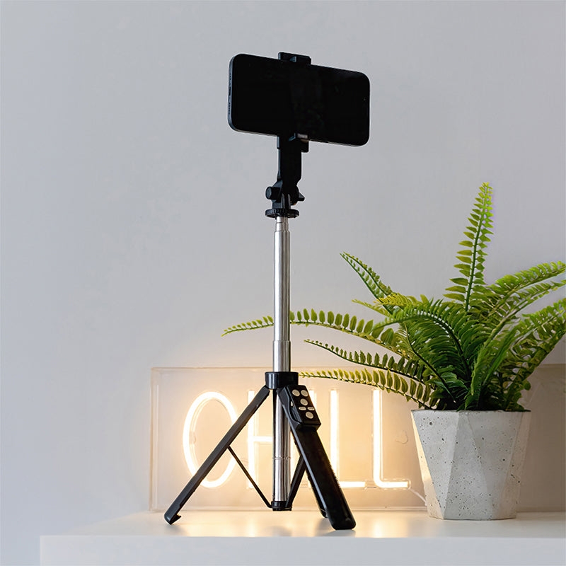 Selfie stick 2 în 1 cu trepied, Bluetooth și telecomandă - Forever GSM182155