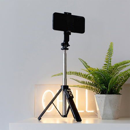 Selfie stick 2 în 1 cu trepied, Bluetooth și telecomandă - Forever GSM182155