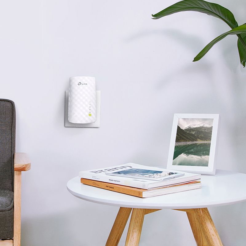 Range extender Wi-Fi dual-band cu viteză de 300 + 433 Mbps TP-Link RE200 KOM-RE200 [seo:13602:6]