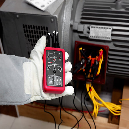 Multimetru secvență fază UT261B pentru 90 ~ 600 V și 15 ~ 400 Hz Uni-T MIE0414
