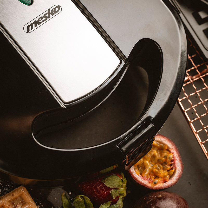 Aparat pentru sandwichuri 3 în 1 cu plăci pentru vafe și grătar 1000 W Mesko MS3045