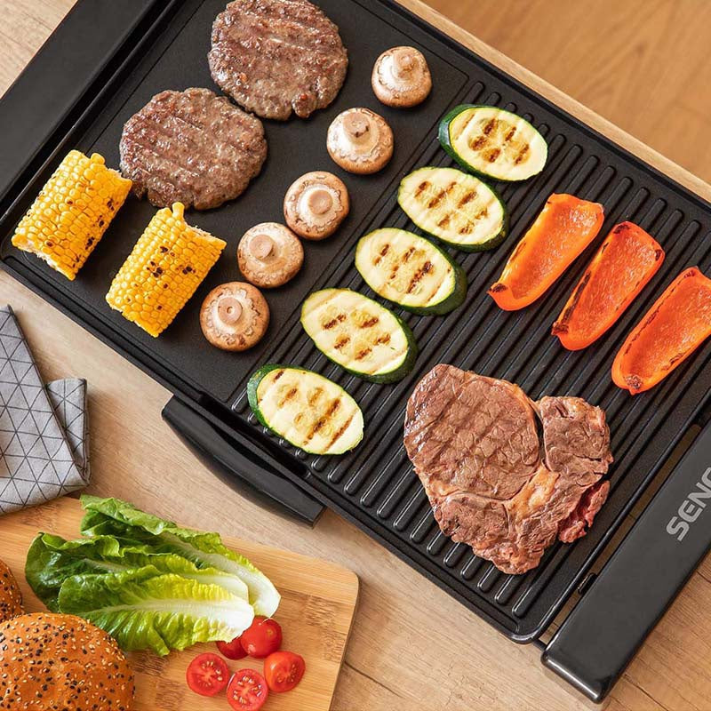 Grătar electric cu suprafață antiaderentă de 47 × 31 cm și putere de 2300 W Sencor S-SBG106BK