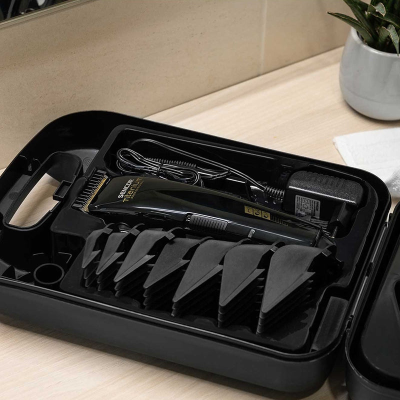 Aparat de tuns profesional cu lame titan și 8 accesorii Sencor S-SHP8400BK