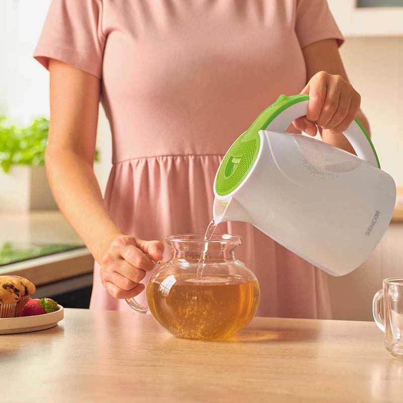 Fierbător electric cu capacitate 1,5 l și putere 2200 W Sencor