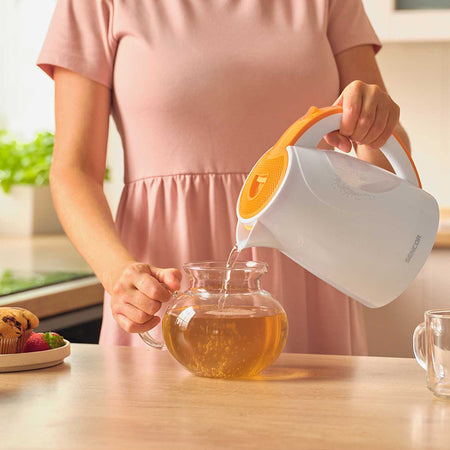 Fierbător electric cu capacitate 1,5 l și putere 2200 W Sencor