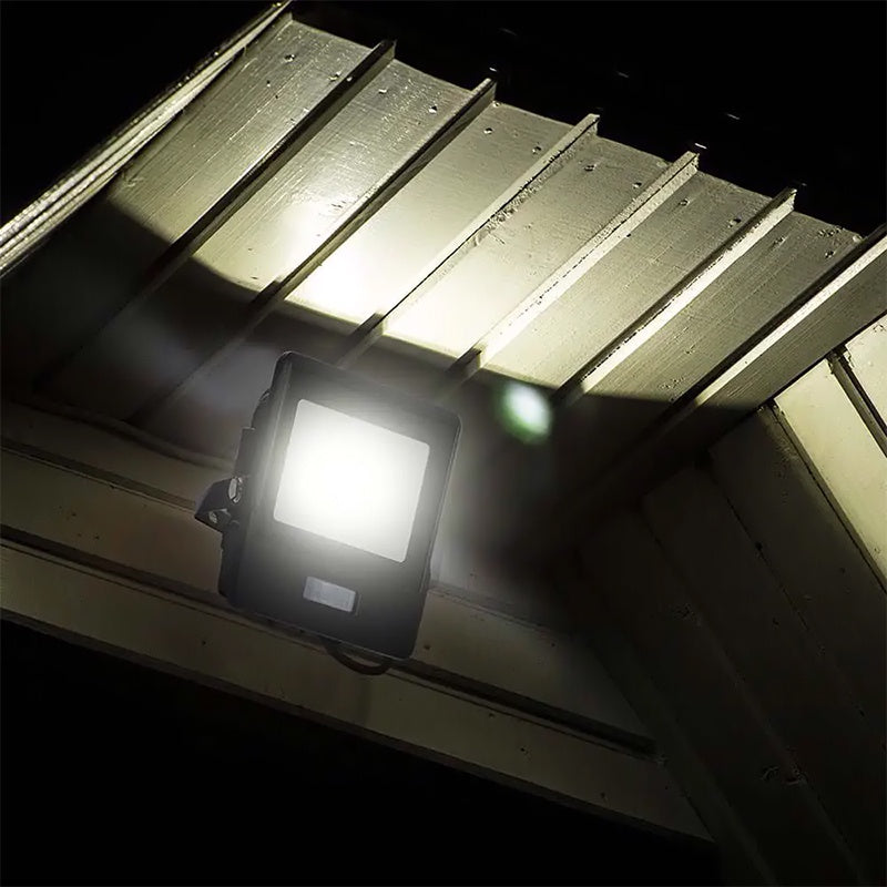 Reflector LED SMD 30 W 6400K IP65 cu senzor mișcare negru V-Tac SKU-20288
