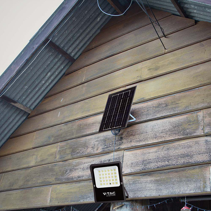 Reflector Led 20w 6400k Cu Incarcare Solara