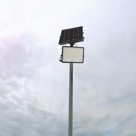 Reflector cu încărcare solară 30 W, 6400K, aluminiu negru, IP65, V-Tac SKU-7829