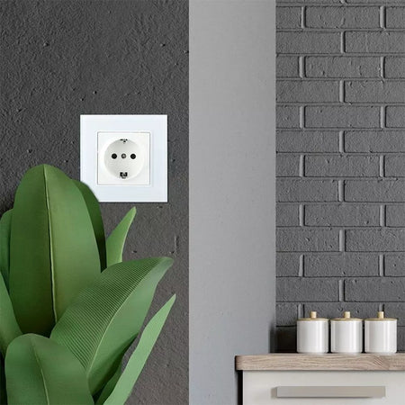 Priză simplă 16A cu ramă din sticlă albă 200-250 V IP20 V-Tac SKU-8379