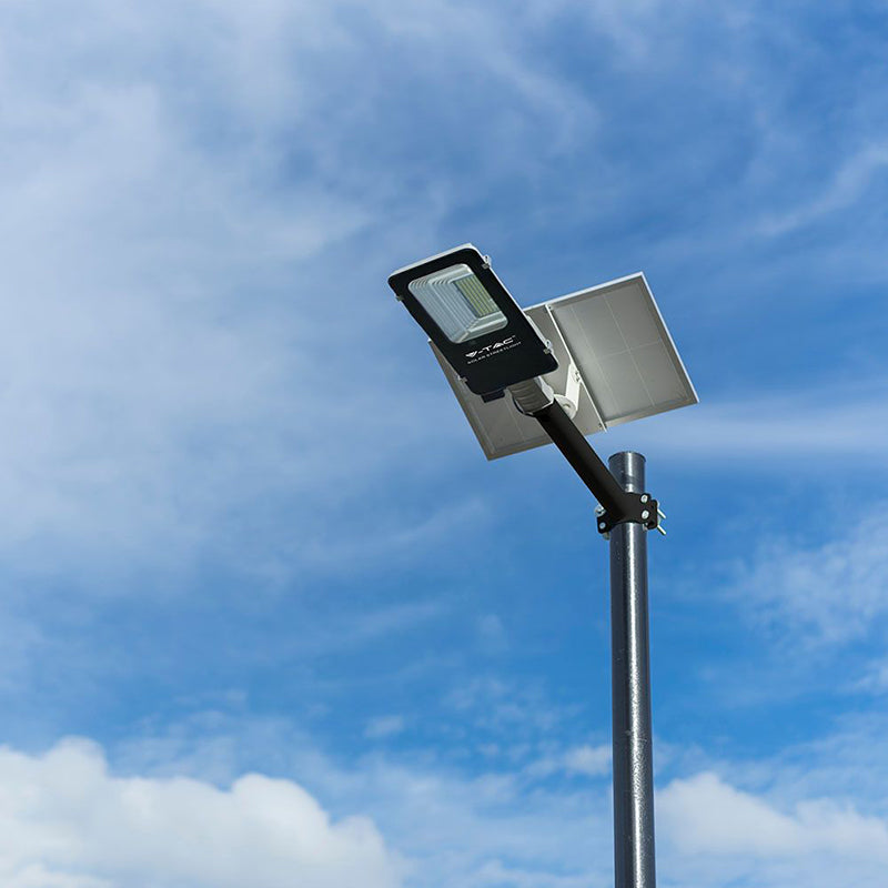 Corp iluminat stradal LED solar 50W 6000K, cu telecomandă, V-Tac SKU-95509