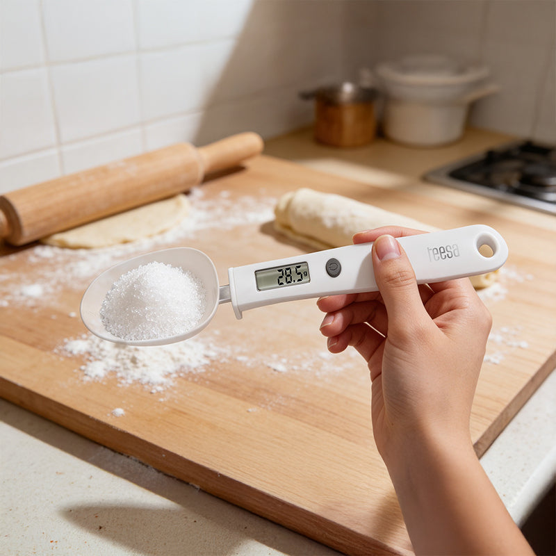 Lingură cu cântar pentru bucătărie max 300 g, display LCD, precizie 0.1 g Teesa TSA0816