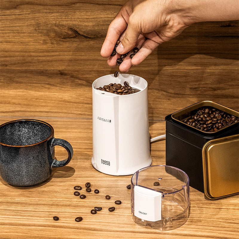 Râșniță electrică de cafea Aroma G10 cu putere de 160 W și capacitate de 50 g Teesa TSA4011
