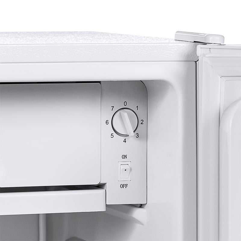 Frigider cu congelator Teesa TSA5060 cu capacitate de 92 l și iluminare LED