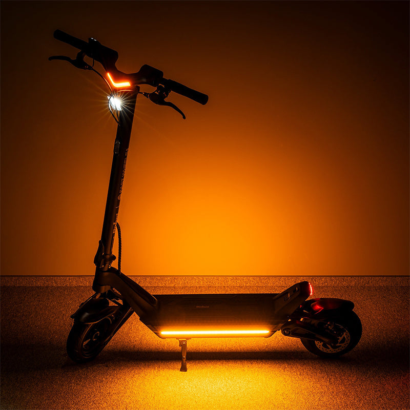 Trotinetă electrică pliabilă cu motor de 350 W și autonomie până la 45 km Rebel ZAB0032