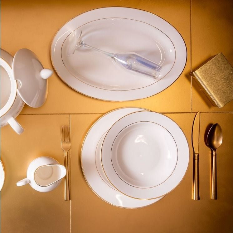 Platou oval Aura Gold din porțelan elegant Ambition