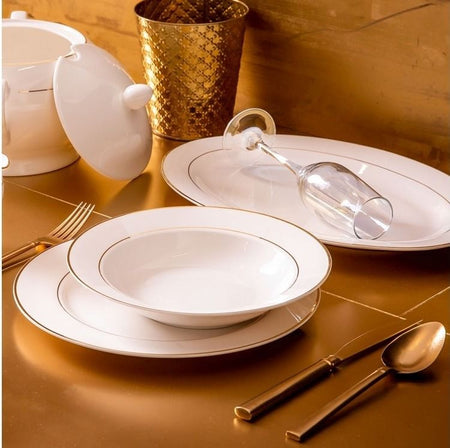 Platou oval Aura Gold din porțelan elegant Ambition