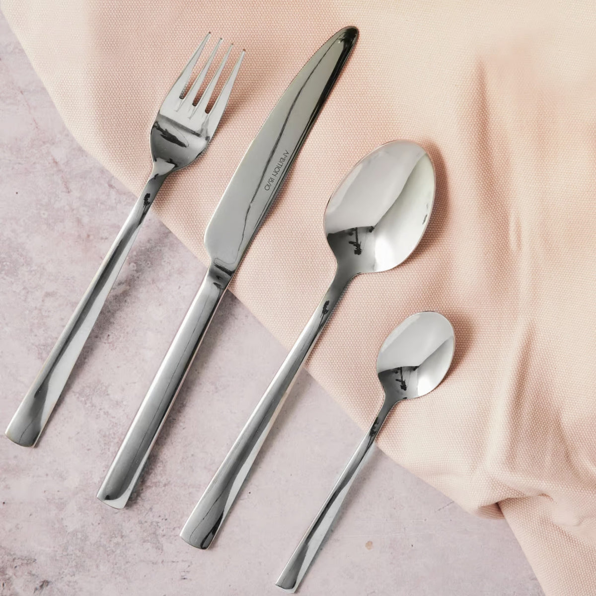 Set tacamuri inox Ambition Prato, elegant si rezistent, pentru servirea mesei 6 persoane 24 piese