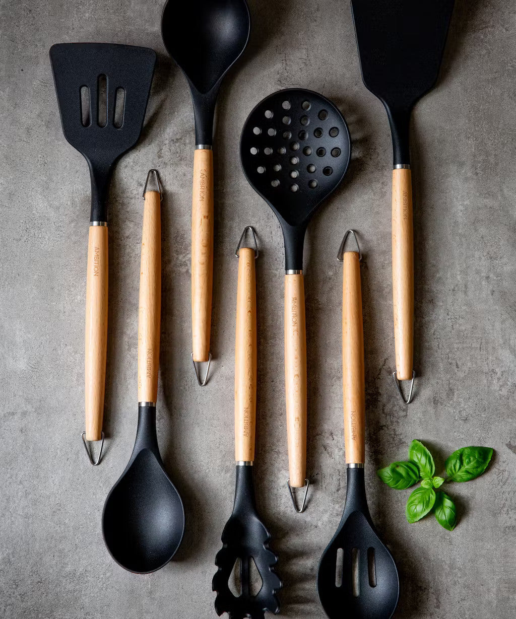 Spatulă bucătărie cu mâner din lemn, din colecția Natural Ambition